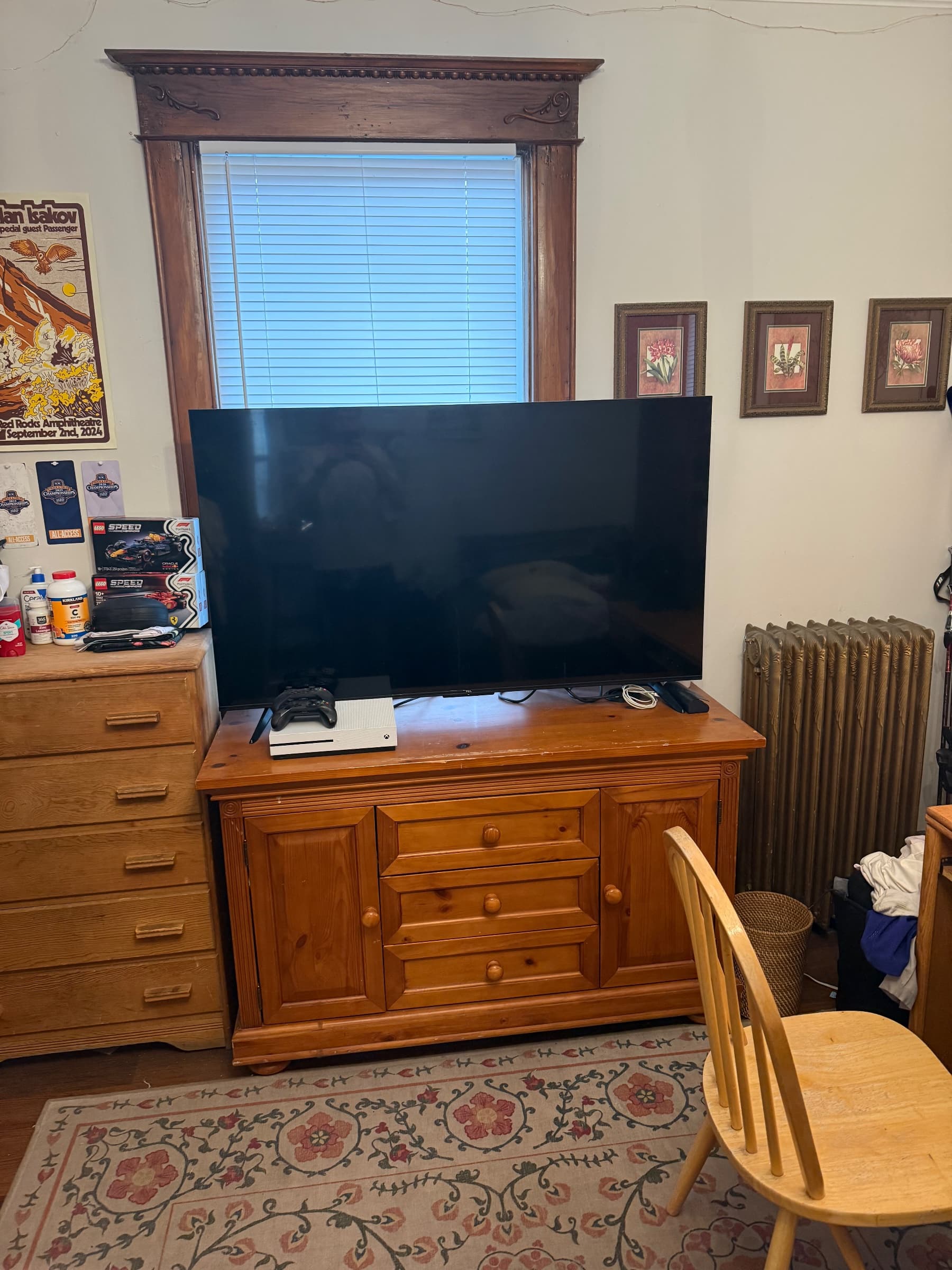58’’ TCL TV with box