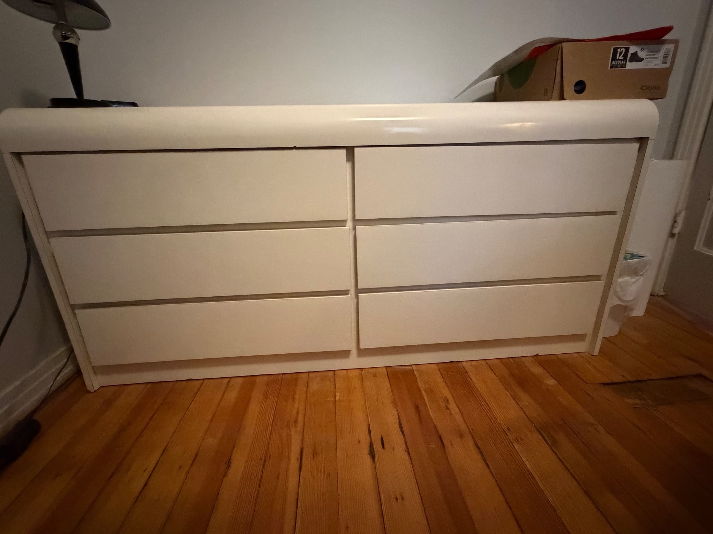 Dresser